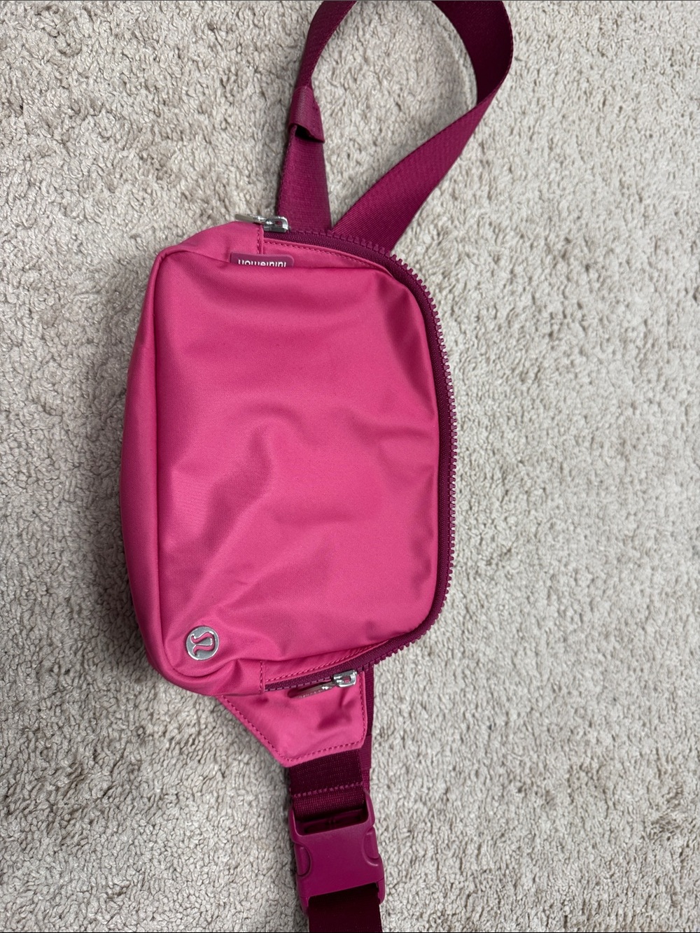 Lululemon Raspberry 2L Everywhere Crossbody Belt Bag